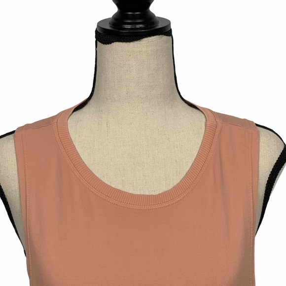 Avocado Go To Cropped Muscle Tank Size Large NEW - Picture 4 of 7